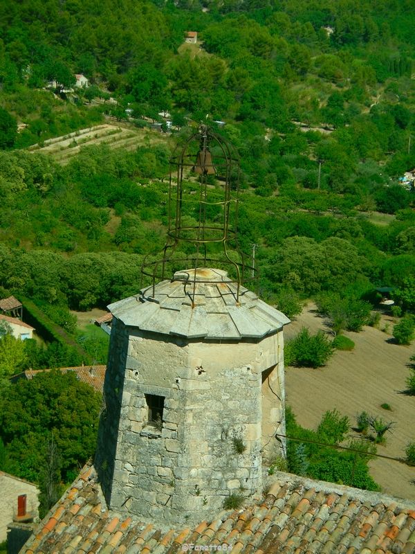 Le Beaucet, campanile vu du château