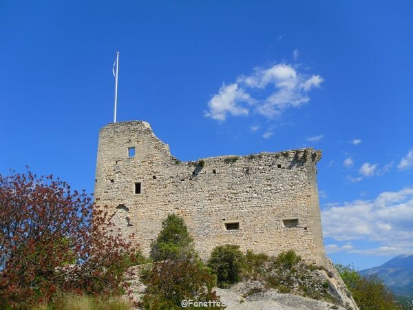 Vieux château Comtal de Vaison la romaine