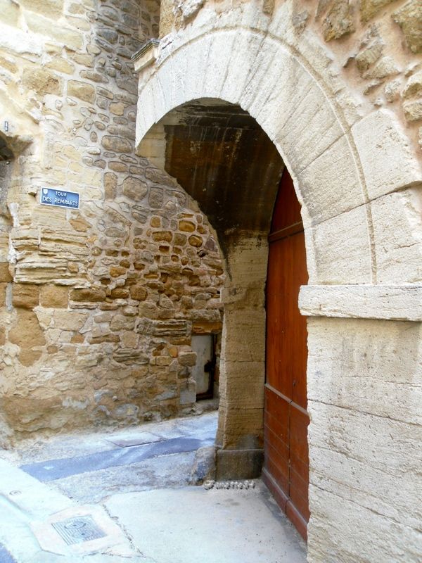 Porte d'Aubignan