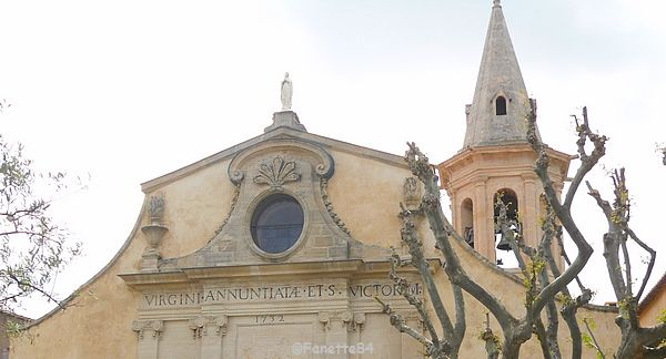 Haut de l'église d'Aubignan