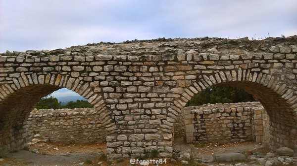 Château de Thouzon au Thor