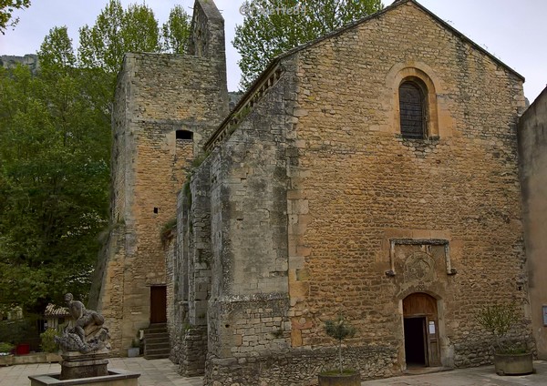 Eglise Saint Véran à Fontaine de Vaucluse