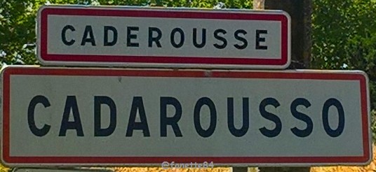 Panneau de la ville Caderousse