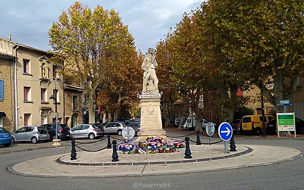 Dimanche 11 novembre 2018 à Bédarrides, la France a commémoré le centenaire de l'Armistice du 11 novembre 1918.