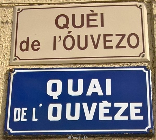 Panneau de rue Quai de l'Ouvèze à Bédarrides