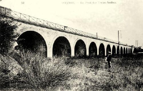 Le pont des 13 arches à Orange