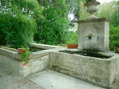 Fontaine du jardin d'agrément de Jean-Henri Fabre