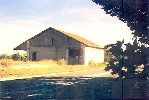 L'ANCIENNE HALLE DE VELLERON