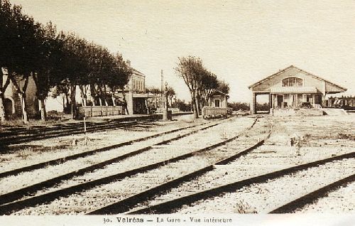 LA GARE DE VALREAS