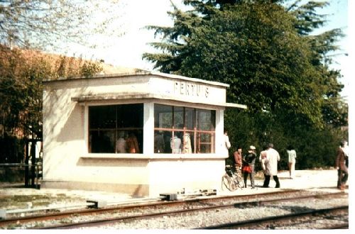 EN GARE DE PERTUIS