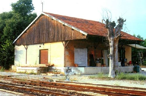 EN GARE DE PERTUIS