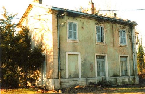 LA GARE DE GOULT LUMIERE