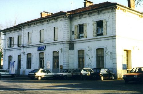 LA GARE DE L'ISLE SUR SORGUE