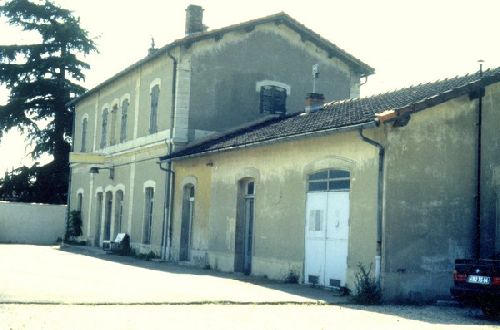 LE PONTET