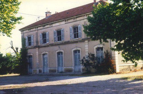 La gare de Pernes