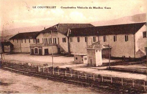 Coustellet La gare
