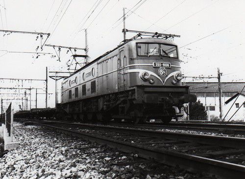 2D2 9100 Avignon