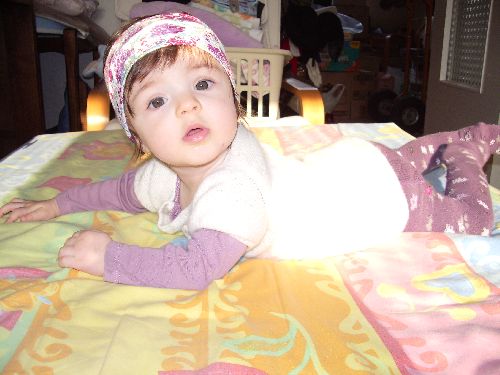 Léona 8 mois fille d'Athèse