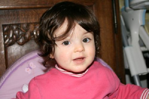 Léona 12 mois, fille d'Athèse