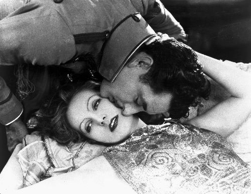 John Gilbert et Greta Garbo dans La Chair et le Diable (Flesh and the Devil, 1926) de Clarence Brown