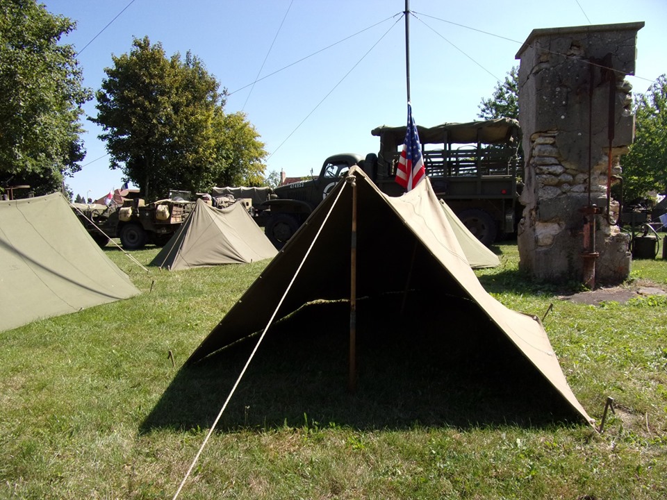 camp8.jpg