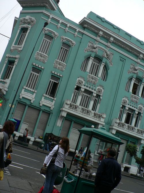 L´architecture coloniale de Lima est vraiment impressionante.