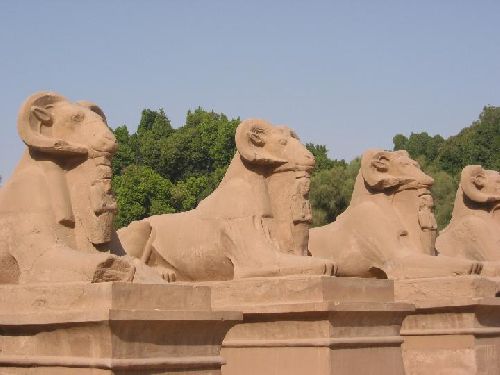 Alignement à Karnak