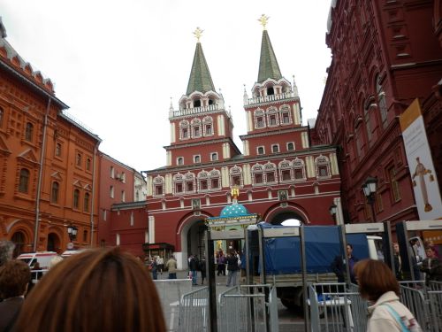 Entrée par les Tours du kremlin
