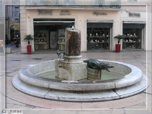 Fontaine à NIMES.