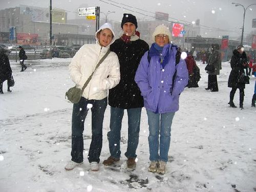 Moi, mon frère et ma mère sous la tempête de neige