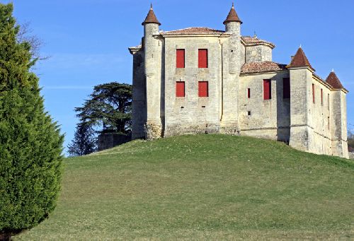 Le château de Monbadon.