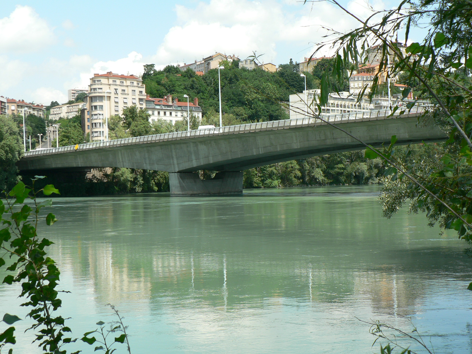 Lyon Pont Churchill.jpg