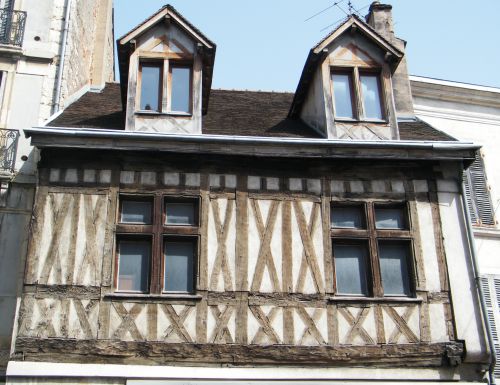 Dijon - Rue Chabot-Charny - Maison à colombages