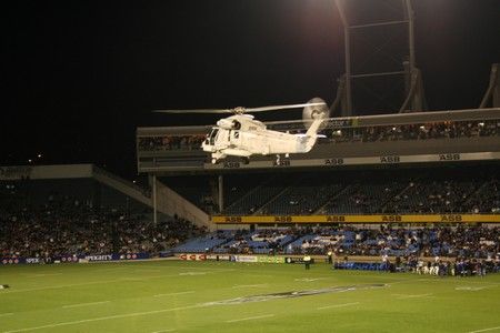 Arrivée du ballon du match Blues / Brumbies