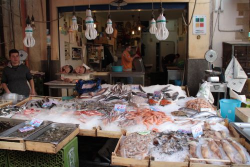 Palerme le marché de la Vucciria