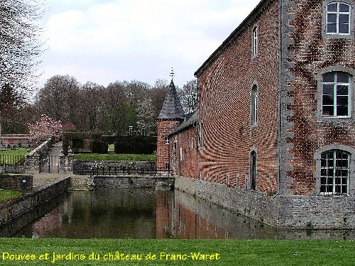 Douves du château de Waret