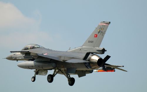 F-16 turc