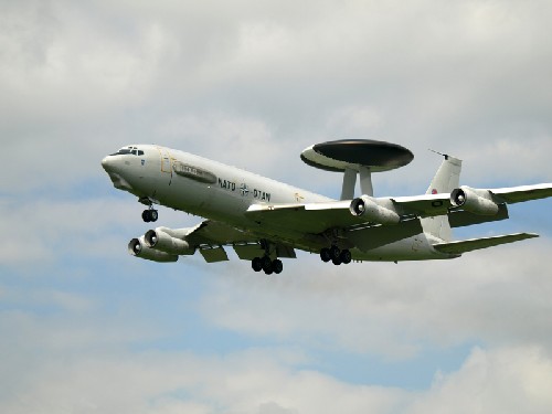 E 3 - AWACS