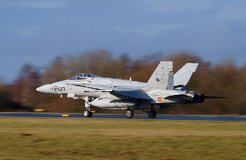 Landing en douceur d'un F-18 espagnol. (20 janvier)