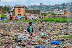 Madagascar-Enfant-des-rues_tierWidth.jpg