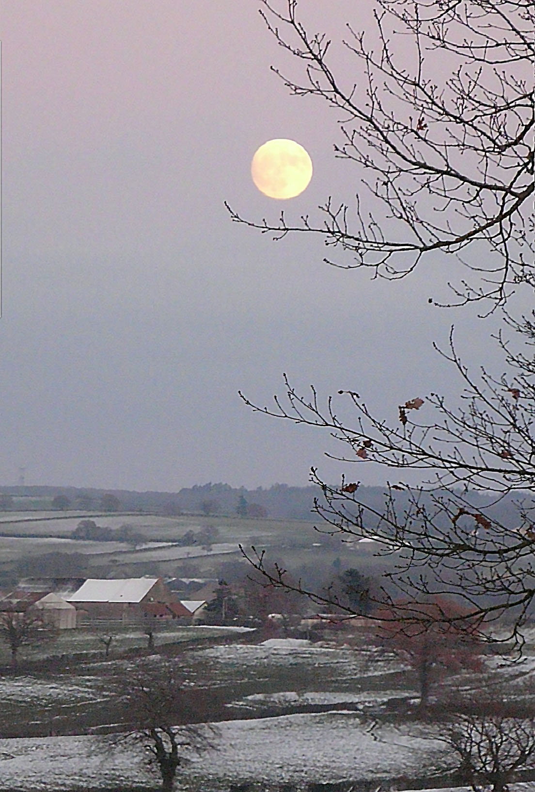 La lune en hiver