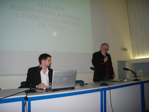 Conférence de Jean-Christophe Ruppé du 10 avril 2010 : la présentation du conférencier du jour par le président.