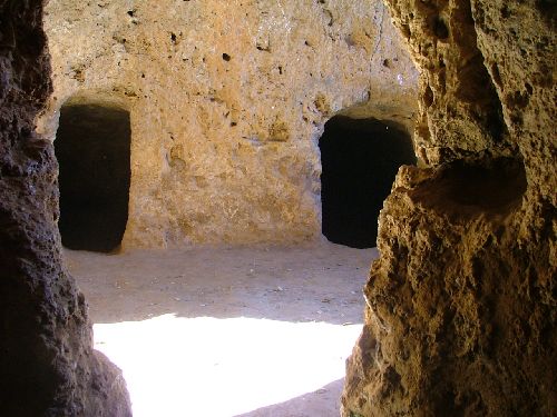 Grotte d'Ibn Kheldoun à Frenda