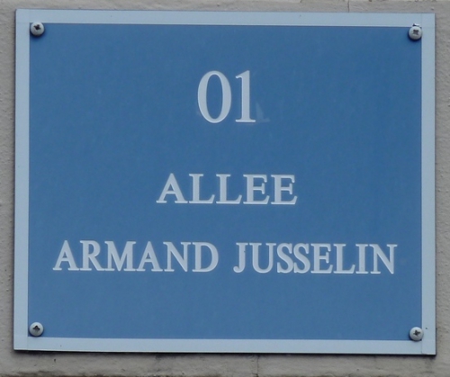 Plaque rue JUSSELIN VILLENEUVE ST GEORGES .JPG