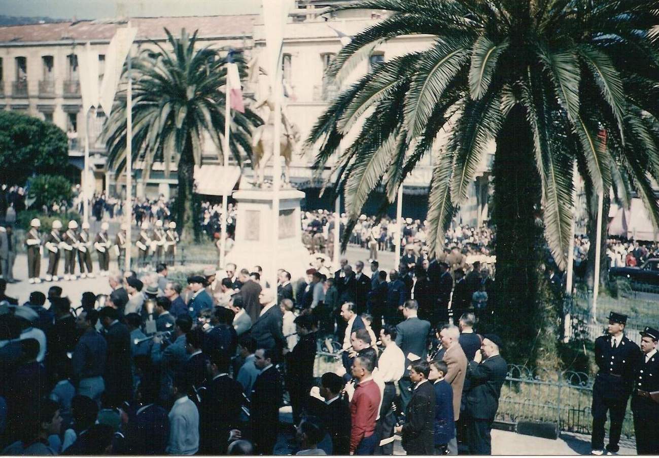 Fête Jeanne d'Arc sur le parvis de la cathédrale