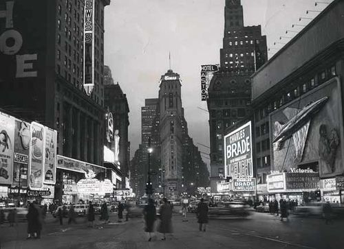 Time square 1952.jpg