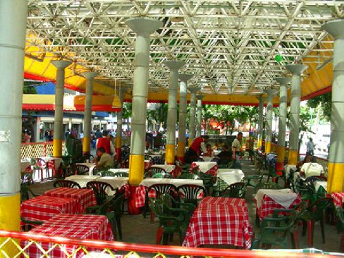 Un café de la place Sabana Grandé