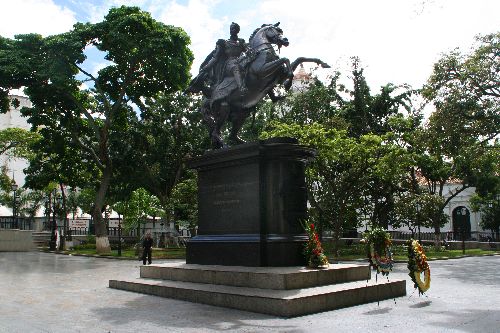 Place Simon Bolivard. 