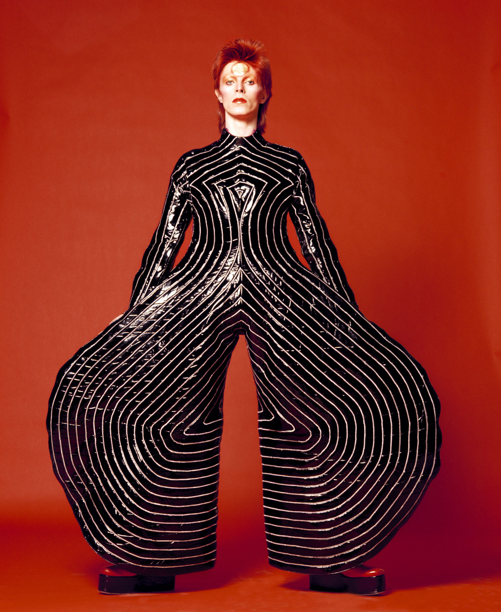 Striped_bodysuit_for_Aladdin_Sane_tour_1973_Design_by_Kansai_Yamamoto_Photograph_by_Masayoshi_Sukita__Sukita_The_David_Bowie_Archive_2012.jpg