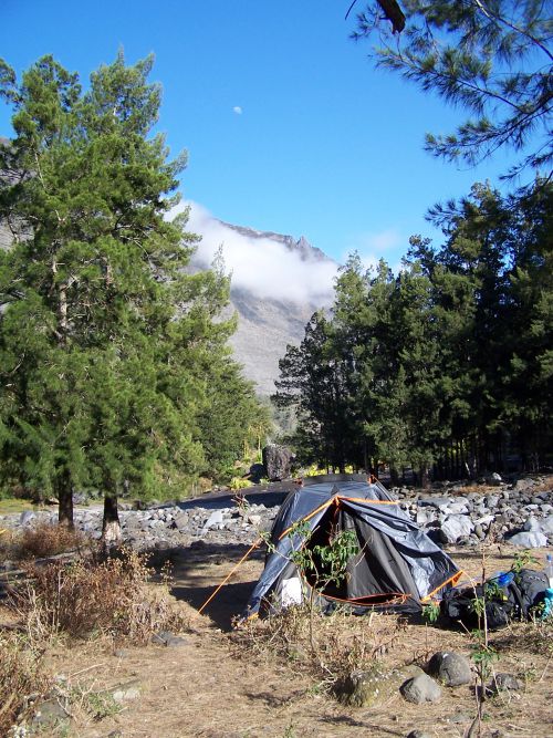 Bivouac pour la nuit aux troix roches.